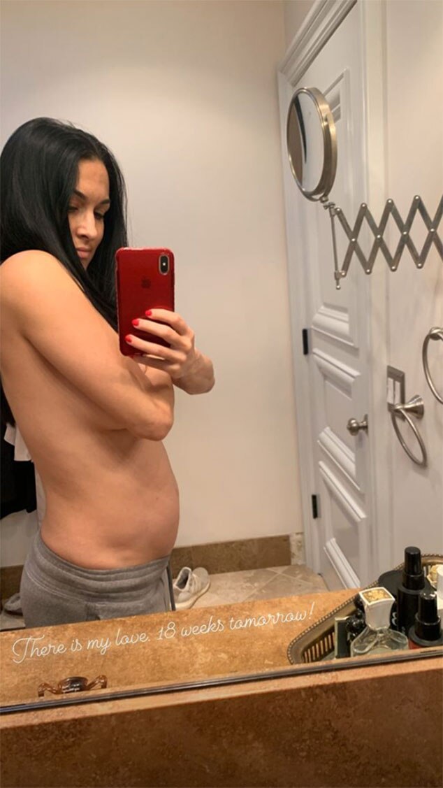 Not showing at 16 weeks pregnant-nude gallery
